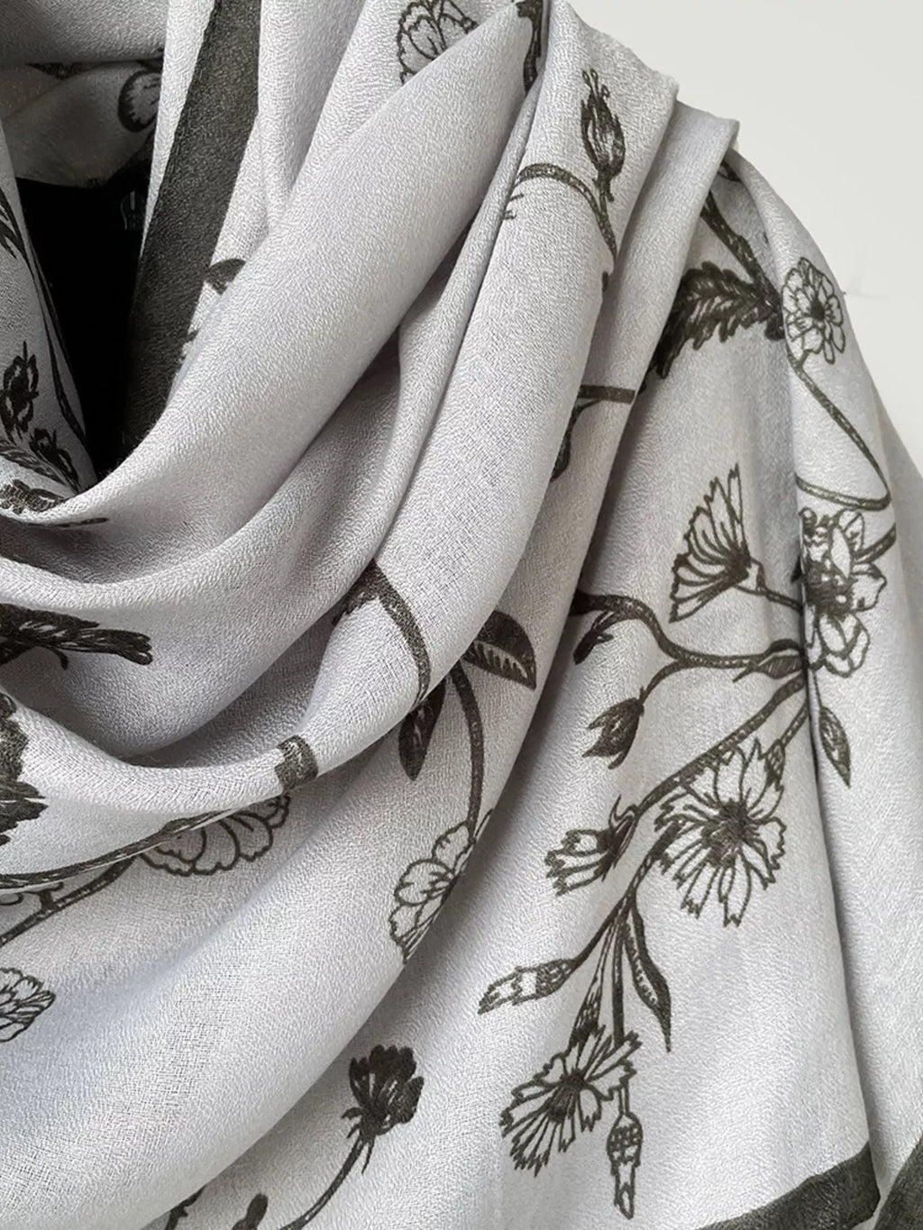 Vine Floral Print Lightweight Scarf