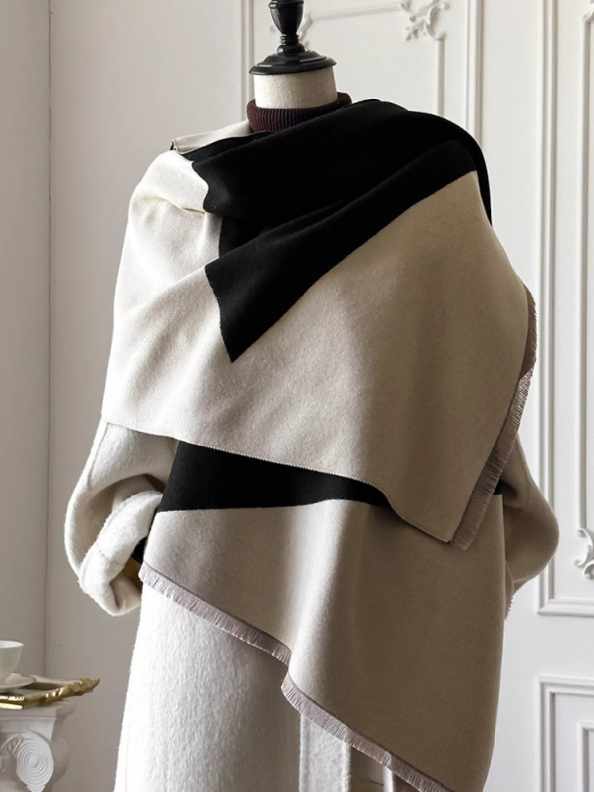 Color Block Raw Hem Scarf