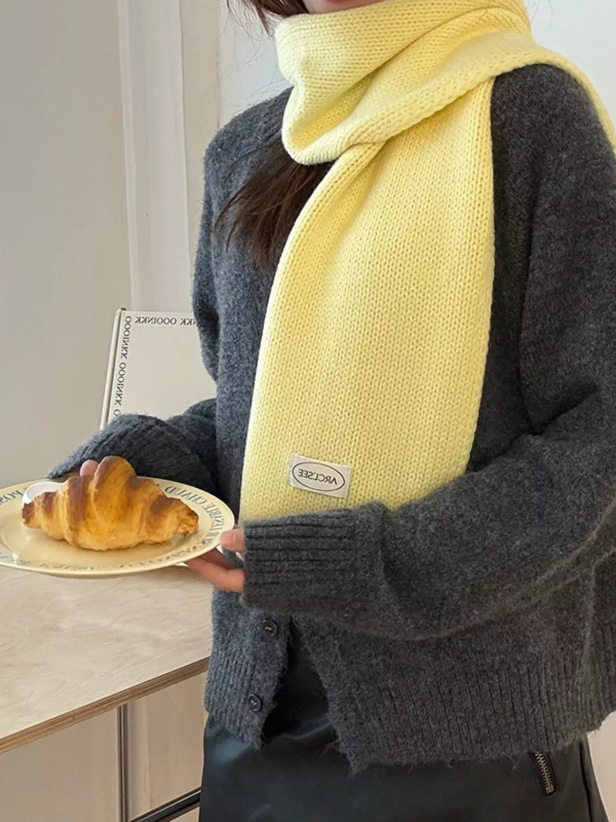 Solid Color Knitted Winter Scarf with Ribbed Ends