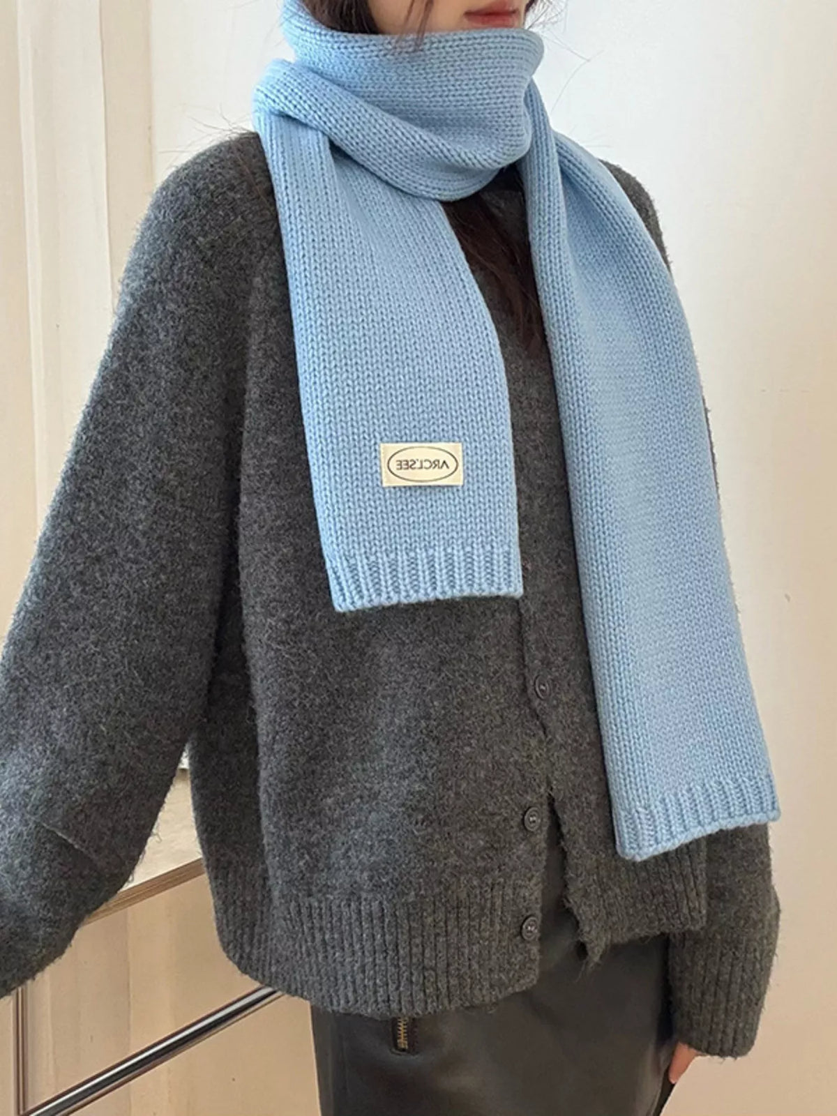 Solid Color Knitted Winter Scarf with Ribbed Ends