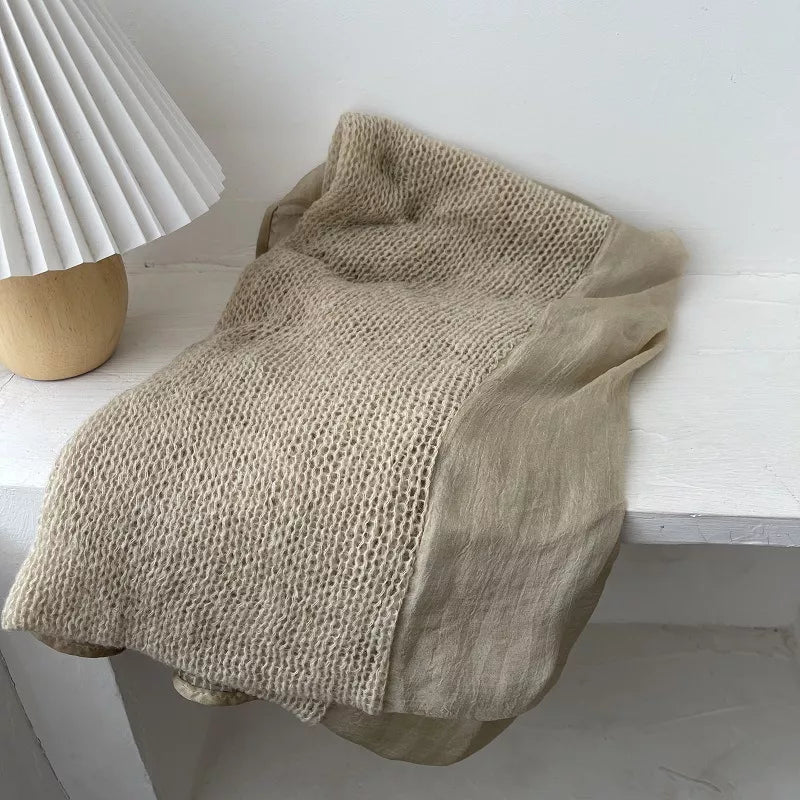 Knitted Scarf with Dyed Edges