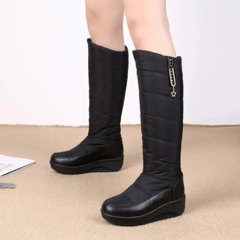 Insulated Snow Boots for Women - Warm and Cozy Footwear