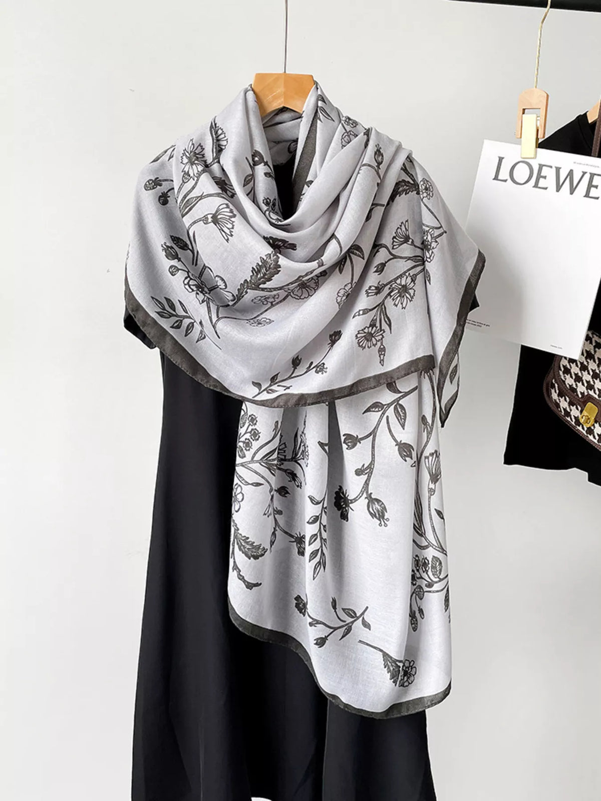 Vine Floral Print Lightweight Scarf